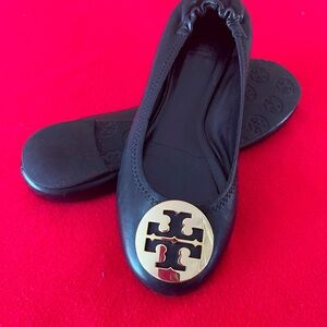 Tory Burch Leather Flat Shoes